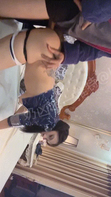 GIF
